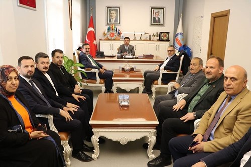 Milletvekillerimizle , Taşova Kaymakamımız Salih Kartal’ı Makamında Ziyaret Ettik.