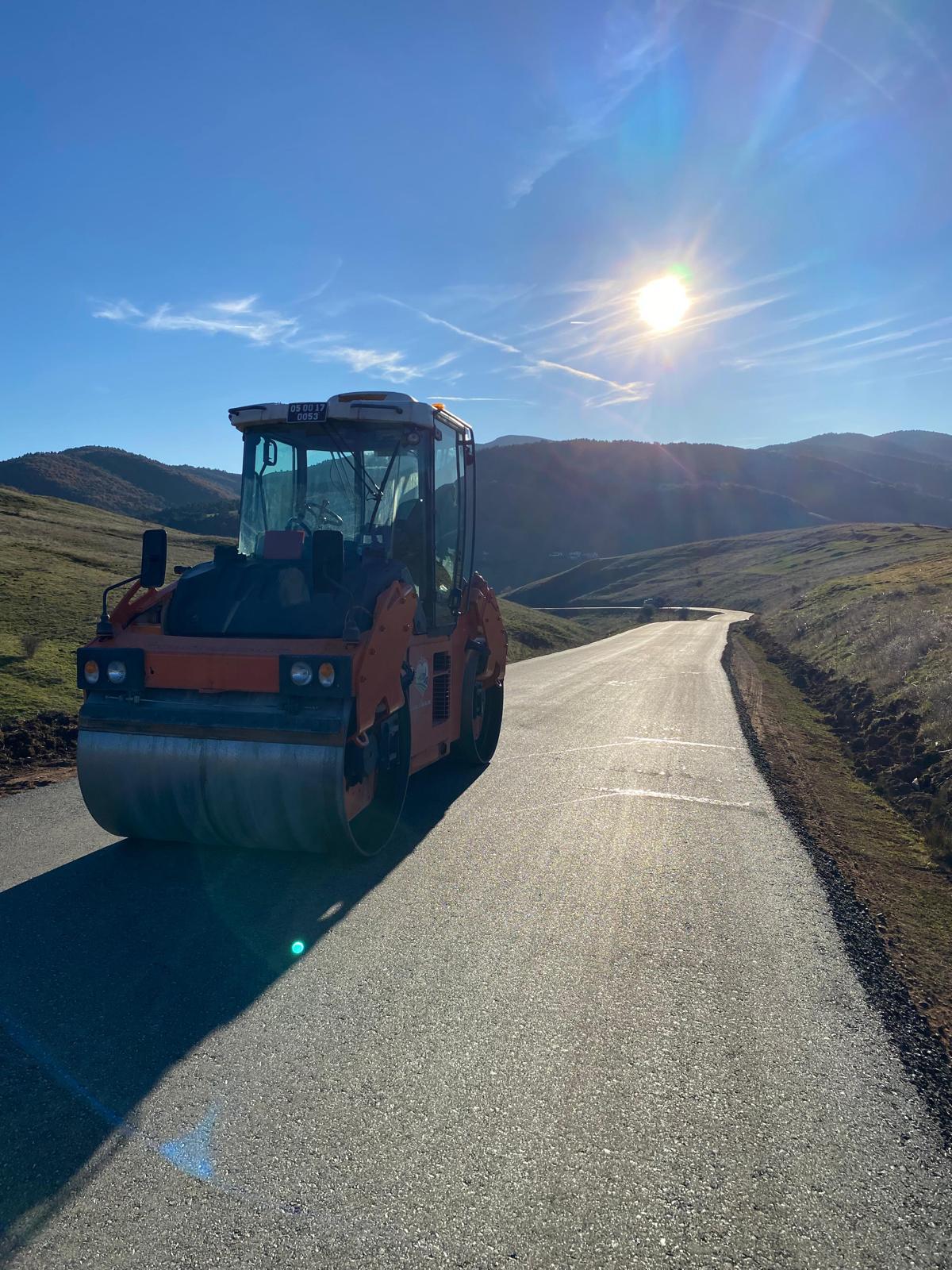  Yol ve Ulaşım Hizmetleri Müdürlüğü, 2024 Yılı Yatırım Programı Kapsamında, BSK Sıcak Asfalt Çalışmalarımız Devam  Ediyor.